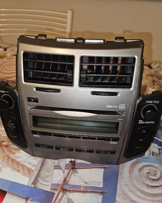 Ricambi Toyota Yaris II autoradio plancia clima