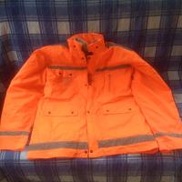 giacca a vento ad alta visibilità