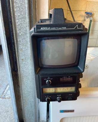 Tv portatile vintage