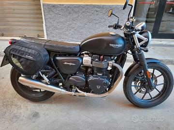 Triumph Street Twin 900