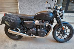 Triumph Street Twin 900