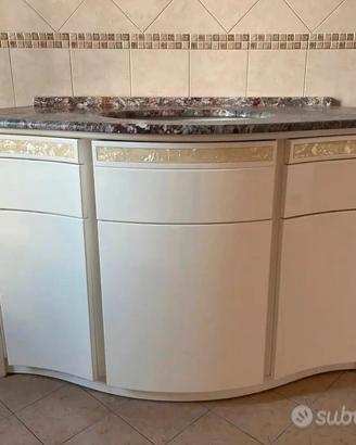 Mobile bagno con specchio 