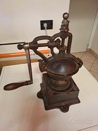 Macina caffè e cereali BT n°1 primi 900 in ghisa