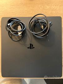 PS4 Slim 500GB + 2 Controller + 8 Giochi