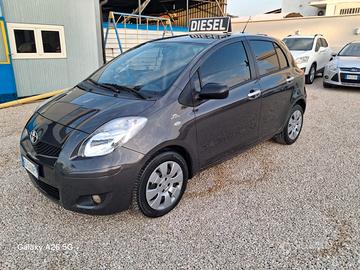 Toyota Yaris 1.4 D-4D DPF 5 porte Sol