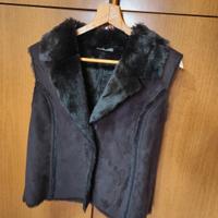 Gilet smanicato di ecopelliccia 
