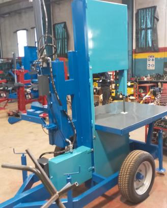 sega a nastro 700 con spaccalegna carrellata a car