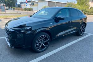 Modello Nuovo audi Q3  Tdi aportback sline stronic
