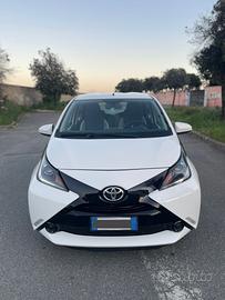 Toyota Aygo 1.0 VVT-i 69 CV 5 porte x-play
