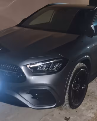 Mercedes gla 200d automatic allestimento AMG