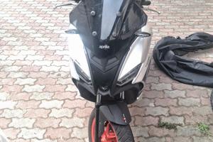 Aprilia sr gt 125 Sport 2024 grigio 