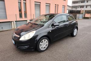 Opel Corsa 1.2 Benz euro 4 Sport neopatentati