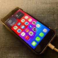 Apple iPhone SE 2020 usato, completo ios26