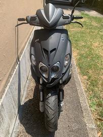 Motorino Malaguti Phantom f12 r