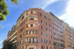 MONOLOCALE A ROMA