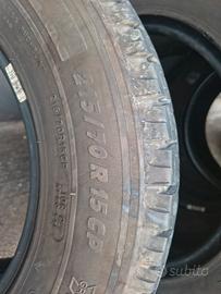 gomme 215/70/15 furgone