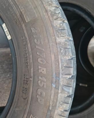 gomme 215/70/15 furgone