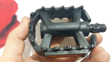 pedali BTwin 120mm. nuovi