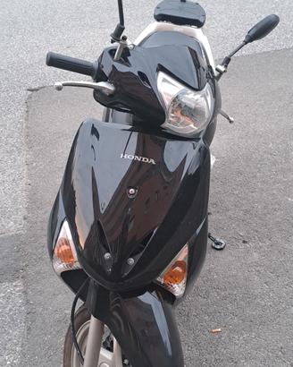 scooter honda lead 100