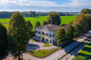 BIFAMILIARE A CAVEZZO