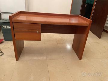 tavolino scrivania stampante