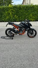 KTM duke 125