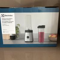 Frullatore elettrolux nuovo, mai usato
