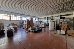 Immobile di 200 m² con 1 locale a San Giustino