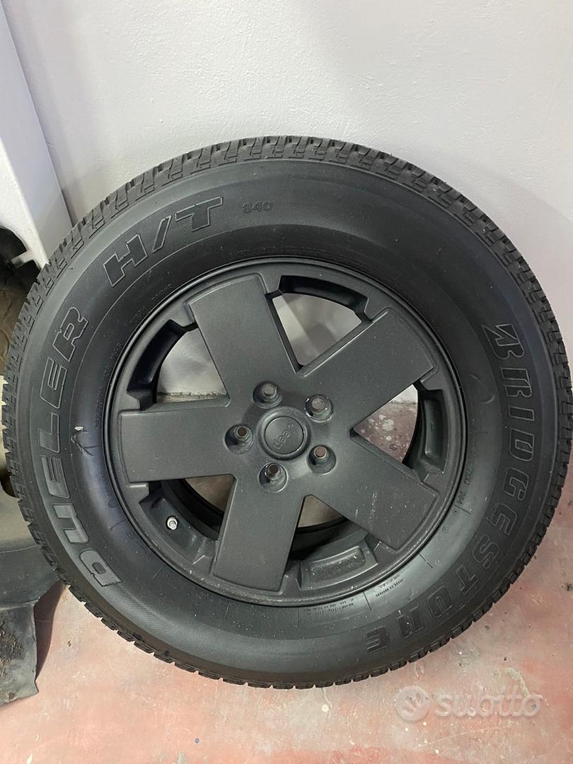 Gomme e cerchi Jeep Wrangler JK - Annunci Urbino