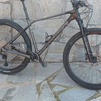 MTB ORBEA ALMA CARBON 2023 TAGLIA L 