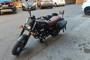 Moto Custom UM Renegade Sport 125 