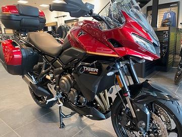 Triumph Tiger 800 sport tour