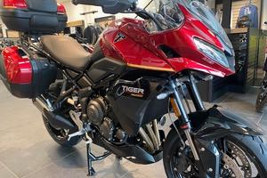 Triumph Tiger 800 sport tour