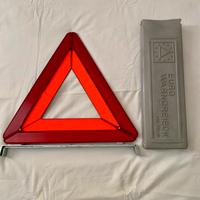 Triangolo di emergenza stradale