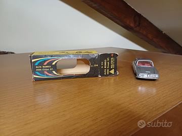 Modellino obsoleto Politoys A.R. 2600 coupé gt