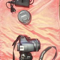 Canon EOS 2000D + 2 obiettivi 