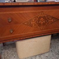 comò stile maggiolino 