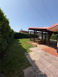 Casa Singola a Paese