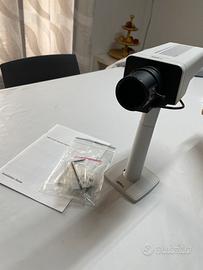 Telecamera sicurezza videosorveglianza Axis P1367