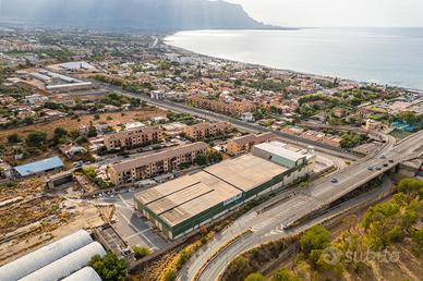 Capannone Industriale Isola delle Femmine