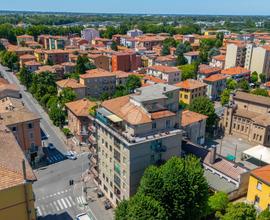3 LOCALI A PARMA