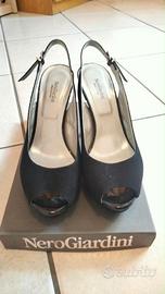Scarpe eleganti nere