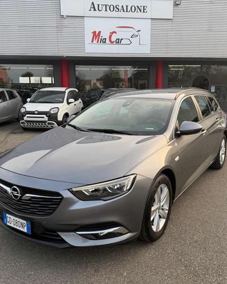 OPEL Insignia 1.6 CDTI 136 S&S Sports Tourer Bus