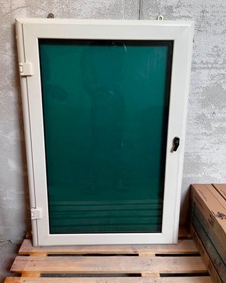 Bacheca in pvc con vetro e serratura