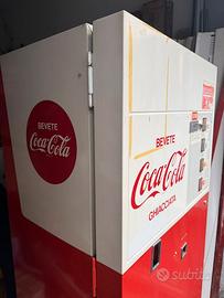Distributore coca cola