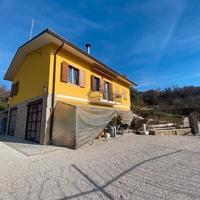 Casa singola zona collinare