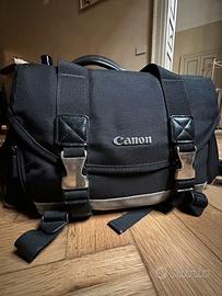Canon EOS 5D Mark III con accessori