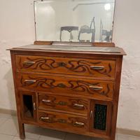 Cassettone stile liberty