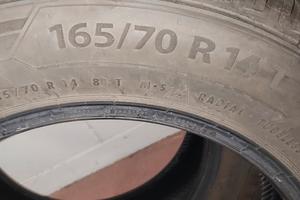 4Gomme invernali e 2 quattro stagioni 165/70 R14