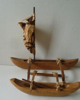 Modello barca legno tipica  isole Hawai vintage